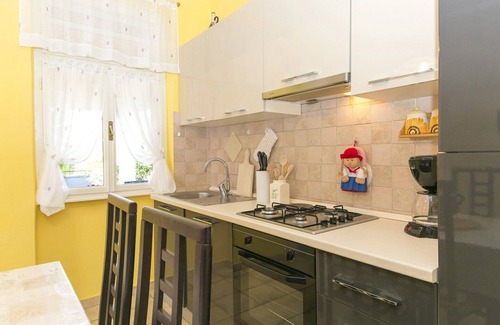 Viskovici House | Holiday home 2 km from the beach, WiFi. Labin