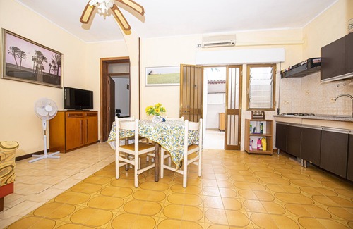 La Strea House | Holiday home 20 meters from the sea