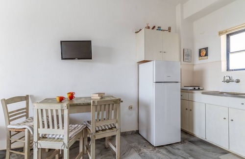 Kipri House | Holiday Home '3 Kypri Seaview Perasma Studio' with Sea View, Wi-Fi and Air Conditioning