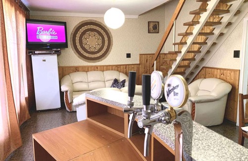 Szantod House | Holiday home 50 m to Balaton with footbridge and boat