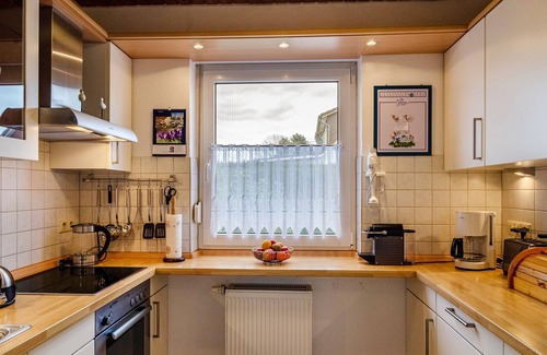 Berumbur House | Holiday Home "Am Gänsepfad" with Private Terrace, Private Garden and Wi-Fi