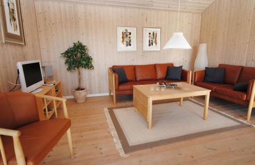 Nørre Fjand House | Holiday Home Aurelie - from the sea by Interhome