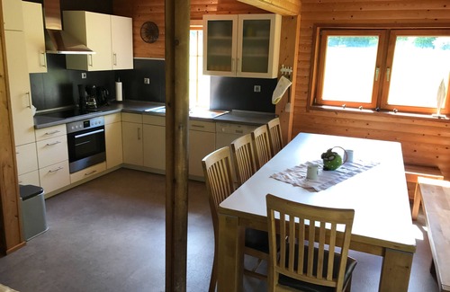 Feriendorf Silbersee House | Holiday Home 'Blockhaus Marie' with Private Terrace, Private Garden and Wi-Fi