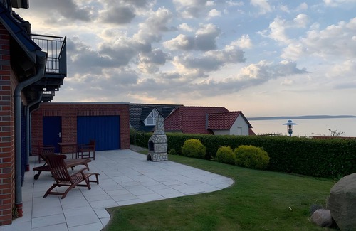 Breege House | Holiday Home 'Boddenperle' with Sea View, Private Terrace and Wi-Fi