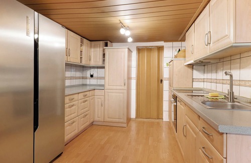 Ober-Kinzig House | Holiday Home 'Brown' with Private Terrace and Wi-Fi
