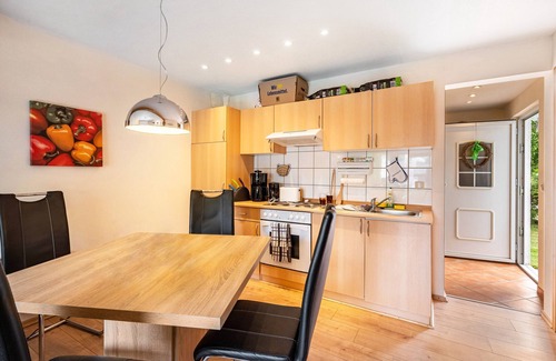 Bungalowdorf an der Talsperre House | Holiday Home 'Bungalow 73' with Private Terrace and Private Garden