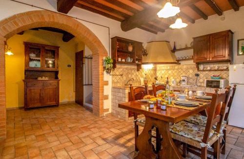 Poggiarello House | Holiday Home Capanna di Sopra by Interhome