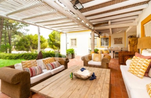 Santa Maria do Castelo House | Holiday Home 'Casa Da Relva' with Private Pool, Shared Terrace and Wi-Fi