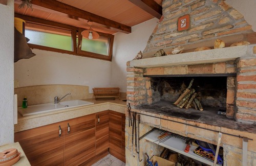 Mali Maj House | Holiday Home Casa Astrid by the sea in Porec, Istria