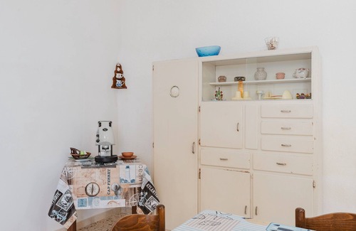 Petrosino House | Holiday Home 'Casa Damari-Fronte Spiaggia' with Sea View and Private Terrace
