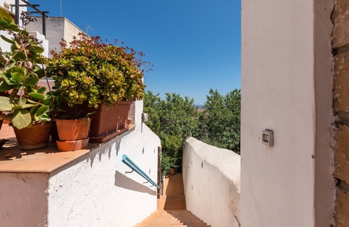 Carloforte House | Holiday Home 'Casa Kalle' close to the Sea with Garden
