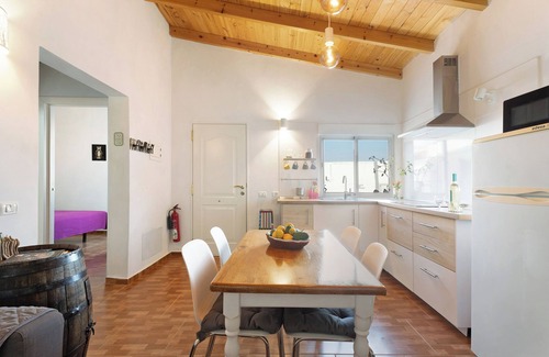 Isora House | Holiday Home 'Casa La Luna' with Sea View and Private Terrace