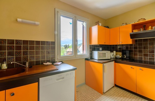Metzeral House | Holiday Home 'Chez Georges' with Mountain View, Private Terrace and Wi-Fi