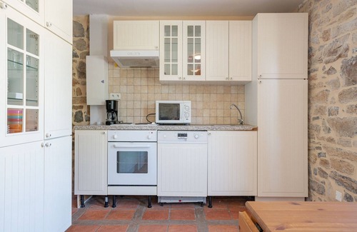 Courry House | Holiday Home Courry with Pool & Forest