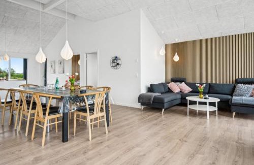 Skovmose House | Holiday Home Danika - 650m from the sea by Interhome
