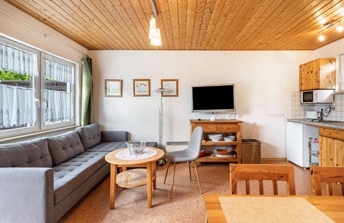 Bungalowdorf an der Talsperre House | Holiday Home 'Bungalow 131' with Private Terrace and Private Garden