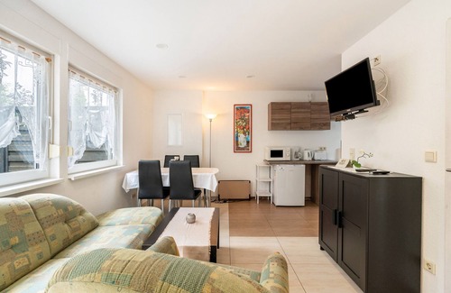 Bungalowdorf an der Talsperre House | Holiday Home 'Bungalow 91' with Private Terrace and Private Garden
