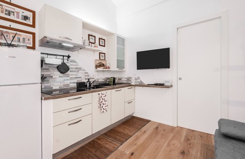 Montalto di Castro House | Holiday Home 'Dimora Della Dogana' with Private Terrace, Wi-Fi and Air Conditioning