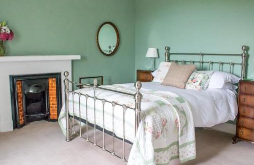 Dunvegan House | Holiday Home Dunvegan House by Interhome