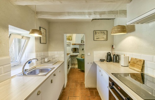 Seguero House | Holiday Home 'El Castell De Segueró' with Mountain View, Wi-Fi and Air Conditioning