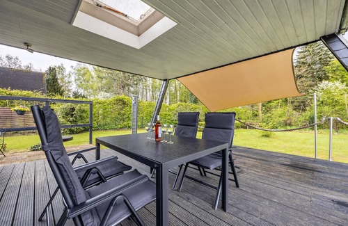Dannenberg House | Holiday Home 'Elbliebe' with Private Terrace, Wi-Fi and Air Conditioning