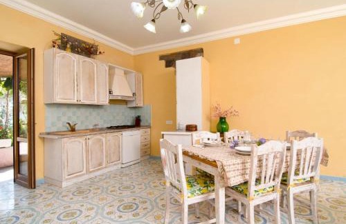 Schiazzano House | Holiday Home Emi by Interhome