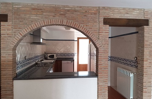 Pina de Montalgrao House | Holiday Home 'Casa De La Calle El Pozo' with Mountain View and Balcony