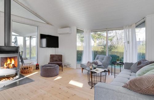 Saksild Strand House | Holiday Home Evamaria - 350m from the sea by Interhome