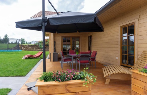 Hettingen House | Holiday Home 'Ferienhaus Traum Teufel' with Shared Terrace, Shared Garden and Wi-Fi