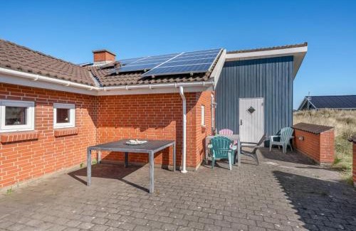 Bjerregard Strand House | Holiday Home Fia - from the sea by Interhome