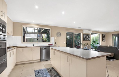 Drouin House | Holiday home for rentnn