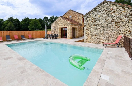 Prats-du-Perigord House | Holiday Home in Sarla with Private Pool
