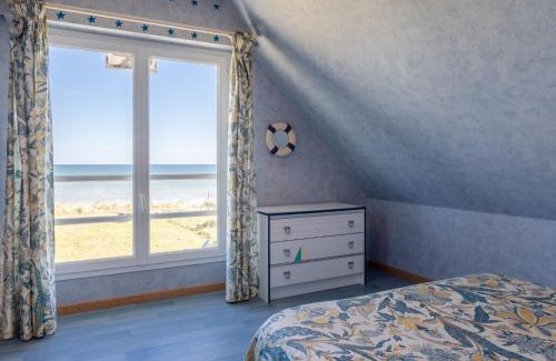 Saint-Laurent-sur-Mer House | Holiday Home Chez Lilo by Interhome