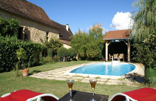 Saint-Jory-las-Bloux House | Holiday Home in Saint-Jory with Pool