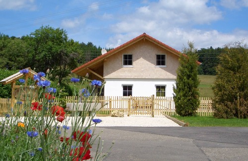 Gemarkung Oberdigisheim House | Holiday Home 'Geyerbad' with Private Terrace and Wi-Fi