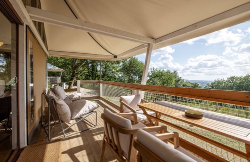 Sorano House | Holiday Home 'Glamping La Ghianda 1' with Mountain View, Wi-Fi and Air Conditioning