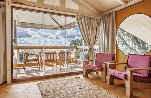 Sorano House | Holiday Home 'Glamping La Ghianda 2' with Mountain View, Wi-Fi and Air Conditioning