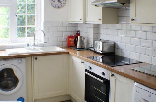 Tonbridge House | Holiday Home Goudhurst by Interhome