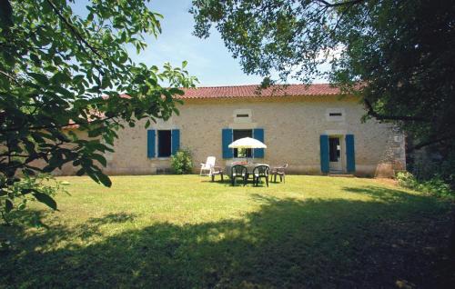 Grignols House | Holiday Home Grignols With A Fireplace 324
