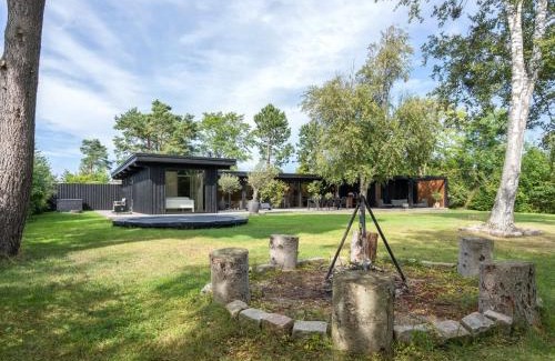 Holloselund House | Holiday Home Hævnir - 1km from the sea by Interhome