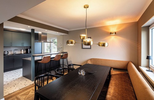 Hattgenstein House | Holiday Home 'Haus Cervus' with Private Terrace, Private Garden and Wi-Fi