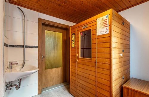 Ebene Reichenau House | Holiday Home Haus Hilda by Interhome
