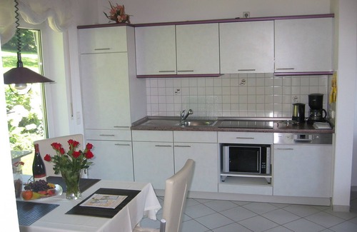 Lipburg House | Holiday Home 'Häusle' with Mountain View, Private Terrace and Wi-Fi