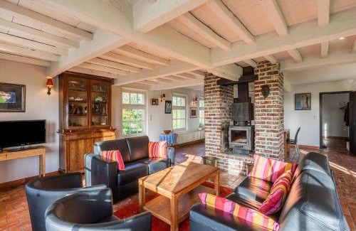 Zedelgem House | Holiday home Het Zuidgoed with garden