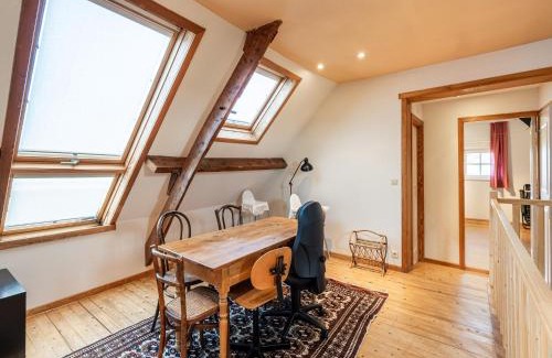 Zedelgem House | Holiday home Het Zuidgoed with garden