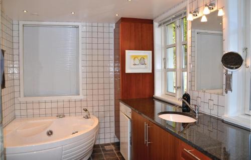Hornbaek House | Holiday Home Hornbæk With Hot Tub Ix