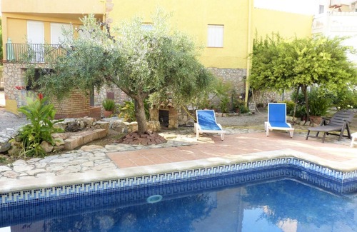 Alcover House | Holiday Home 'Hort De La Cinteta' with Mountain View, Private Pool and Air Conditioning