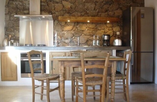 Serra-di-Fiumorbo House | Holiday home in Corsica near the sea, in the heart of the maquis.