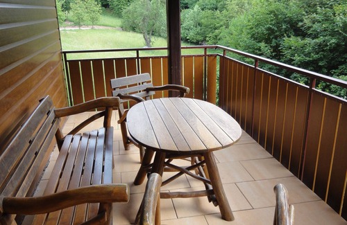 Schluesselfeld House | Holiday home in a clearing in the beautiful Steigerwald
