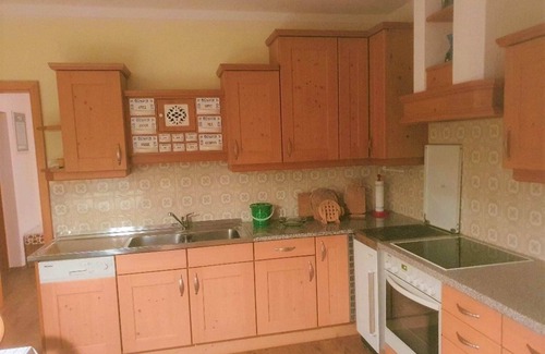 Altmelon House | Holiday Home in Altmelon near Weinsberg Forest